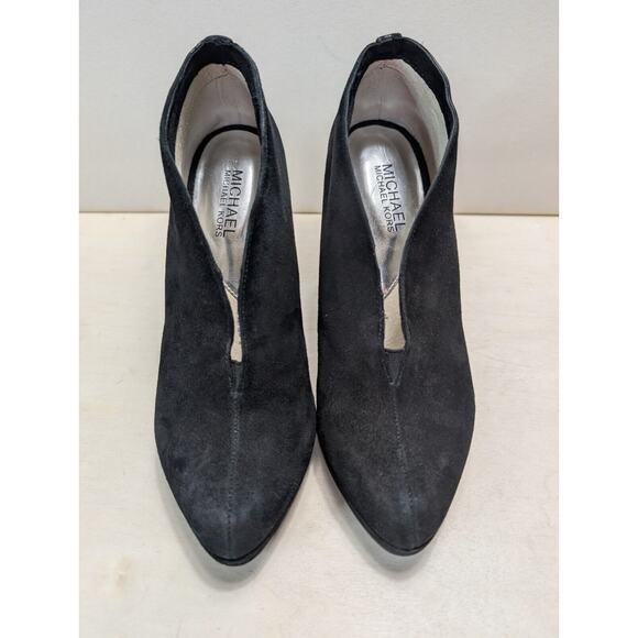 Women's Michael Kors Black Suede V Shaped Slip-on Ankle Heels Booties size 8M - Picture 7 of 10